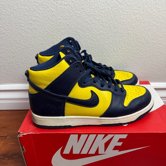 Nike Dunk High Michigan 2020 Size 11 - Picture 1 of 10